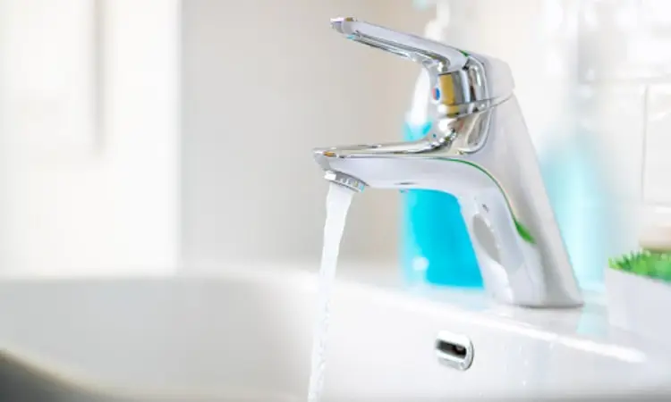 How To Stop Water Splashing In The Bathroom Sink